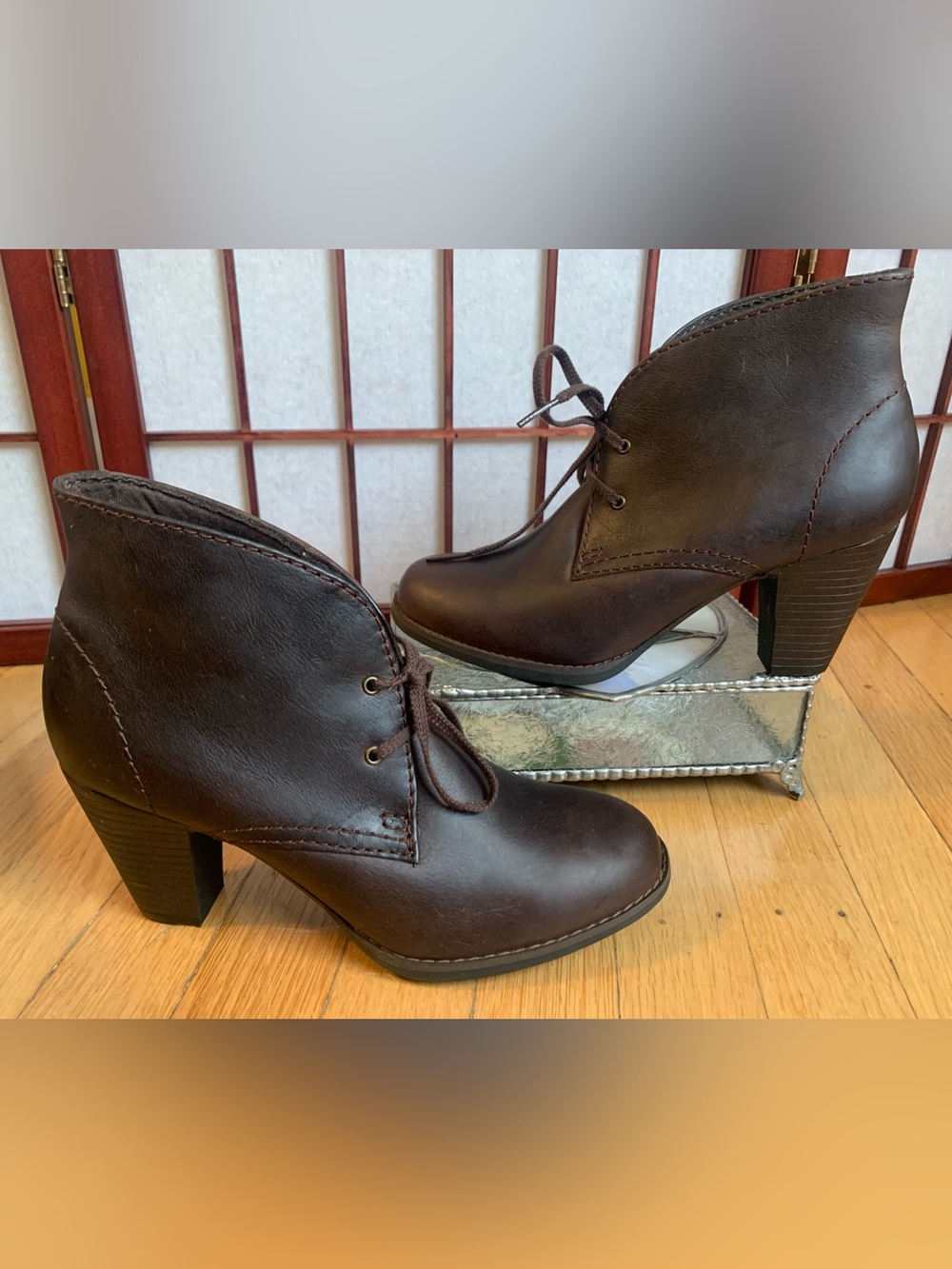 NWOB CLARKS BENDABLES  Brown Lace-Up Hi-Heel Ankle Boots Womens Size 7.5M